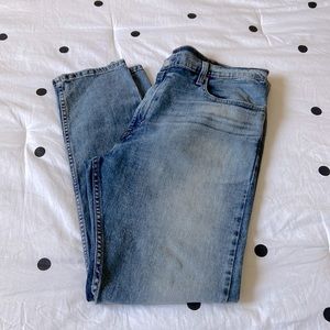 Levi’s 512 38x32 EUC medium wash jeans